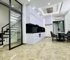 Doãn Kế Thiện, 74m2, 5T,phân lô,gara, thang máy chờ, full nội thất 15tỷ499