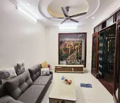 Bán nhà riêng ngã 4 Bạch Mai, Phố Huế, TK Chân 47m2, 5tầng, gần ôtô