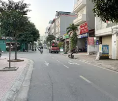 Cần bán 81,9m2 nhà 3,5 tầng tại phố Nông Vụ, Phúc Lợi, Long Biên. Đường ô tô tránh, kinh doanh