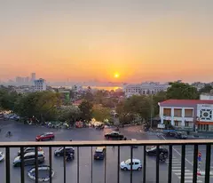 MẶT PHỐ YÊN PHỤ, TÂY HỒ.36M2 8 TẦNG MT 4M GIÁ 16 TỶ- KINH DOANH SẦM UẤT - Ô TÔ TRÁNH - 8 TẦNG