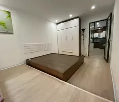 Bán căn tập thể phố Nguyễn Chí Thanh, dtsd 65m2,2pn,full nt.Giá 2.x tỷ