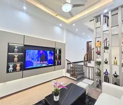 Nhà đất Quận Cầu Giấy, Hoàng Mai, Thanh Xuân, Đống Đa, Hà Nội bán giá rẻ 01/2025