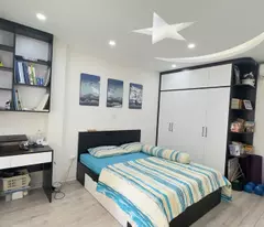 NHÀ PHẠM VĂN ĐỒNG- LÔ GÓC- NGÕ THÔNG, NÔNG- GẦN Ô TÔ ĐỖ- 48M2-GIÁ 8 TỶ HƠN