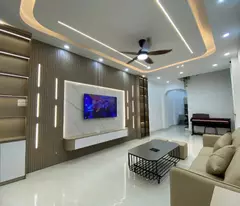Bán Nhà Đê La Thành Nhỏ, 35m², Gần Phố, Ngõ Nông, Nhà Mới Đẹp, Ở Luôn, 7.7 Tỷ