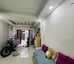 Xe ngủ trong nhà CMT8. P5, Tân Bình, 60m2, 3 tầng, mới, ở ngay, hơn 8 tỷ