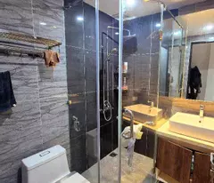 BÁN NHÀ CHIẾN THẮNG VĂN QUÁN, HÀ ĐÔNG, DT 45M2 X 5 TẦNG, Ô TÔ ĐỖ CỬA, GẦN PHỐ, FULL NỘI THẤT, MẶT