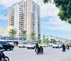 bán nhà mặt phố Đàm Quang Trung, 41m x6tầng, mặt tiền 5m, thang máy, vỉa hè, nở hậu, kinh doanh