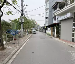 Chính chủ bán 45,1m2 nhà cấp 4 mặt hồ Thôn Hội, Cổ Bi. Ngay chợ Làng Vàng và trường học các cấp