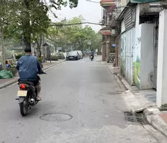 Chính chủ bán 45,1m2 nhà cấp 4 mặt hồ Thôn Hội, Cổ Bi. Ngay chợ Làng Vàng và trường học các cấp