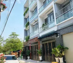 Nhà phố Đào Tông Nguyên, 5.5 tỷ, 4 tầng, đường xe hơi
