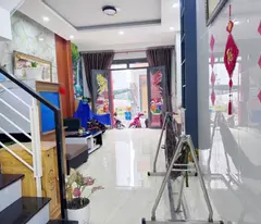 Nhà phố Đào Tông Nguyên, 5.5 tỷ, 4 tầng, đường xe hơi