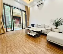 Mặt ngõ Phố Khương Trung,37m2, 5 tầng. Kinh doanh, Ôtô qua nhà. 9.x tỷ