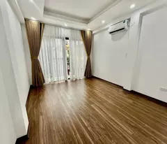 Mặt ngõ Phố Khương Trung,37m2, 5 tầng. Kinh doanh, Ôtô qua nhà. 9.x tỷ