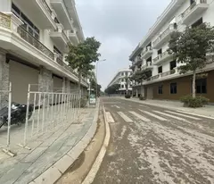 CẶP CĂN GÓC, NGÃ TƯ HÀ HUY TẬP. VIP NHẤT NỘI KHU. SANG TÊN SỔ NGAY. LH: 0966 343 969