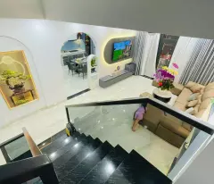 Bán nhà Mặt tiền Tên Lửa, Gần Tỉnh Lộ 10 vào, DT: 9.5x12m, 4  tầng - 4PN, nhỉnh 17 tỷ.