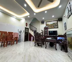 BÁN NHÀ 3 TẦNG – MẶT TIỀN RỘNG – Ô TÔ TRÁNH – KIM NỖ, ĐÔNG ANH