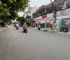 Bán nhà Hẻm 12m Phan Văn Trị ngay Emart Phan Văn Trị, 5x18m, 2 Tầng, giá 15.2 tỷ.
