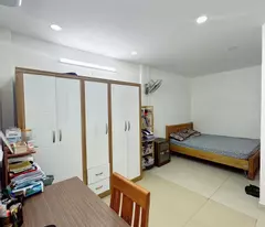 Bán nhà Hẻm 12m Phan Văn Trị ngay Emart Phan Văn Trị, 5x18m, 2 Tầng, giá 15.2 tỷ.