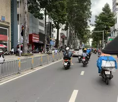 +Bán Nhà Mặt Tiền Kd Nguyễn Chí Thanh (5.4X19)5Tầng,Cn 90M2,Hoàn Công đủ, 25.3Tỷ TL