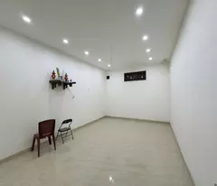 Chính chủ cần bán 80m2 nhà 5 tầng, thang máy tại ngõ 163 Nguyễn Văn Cừ. Đường 4m thông ô tô
