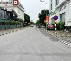 Chính chủ bán 40m2 nhà cấp 4 mặt phố Kim Quan Thượng. Vị trí đẹp kinh doanh, văn phòng công ty