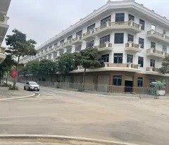 CẶP CĂN GÓC, NGÃ TƯ HÀ HUY TẬP, SANG TÊN SỔ NGAY. SINH LỜI NGAY. LH: 0966 343 969