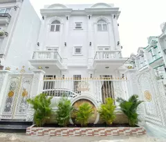 Biệt thự góc 2 mặt tiền Huỳnh Tấn Phát, 9x11m, 4 tầng, 7.9 tỷ