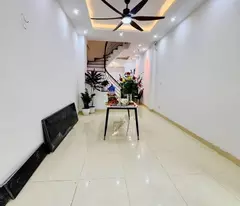 Bán nhà TT  Hoàng Mai, 43m2*5T  nhà dân xây mới full nội thất, nhỉnh 6 tỷ, Lh 0975666943