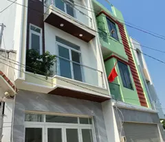 Nhà HXH võ văn hát DT 50m, 3 tầng , giá tốt