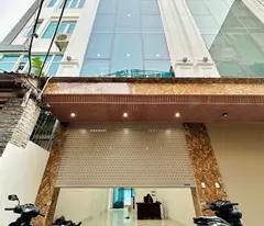 Bán Nhà Lĩnh Nam 120M 6 Tầng Xây Mới full Nội THất Ngõ Thông Ô Tô Vào Nhà