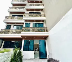 Bán Nhà Lĩnh Nam 120M 6 Tầng Xây Mới full Nội THất Ngõ Thông Ô Tô Vào Nhà