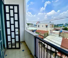 Bán nhà mặt phố Linh Xuân, Thủ Đức, 64m², 5.9 tỷ, 4PN, 5WC