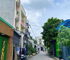 Bán nhà mặt phố Linh Xuân, Thủ Đức, 64m², 5.9 tỷ, 4PN, 5WC