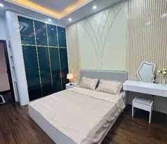 Trần Thái Tông,hiếm, 30mX5T,phân lô,oto tránh 30m, full nội thất 8tỷ25