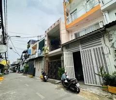 MẶT TIỀN ĐƯỜNG KINH DOANH NGAY LÊ VĂN QUỚI, 2 TẦNG, 49M2,  CHỈ HƠN 4 TỶ