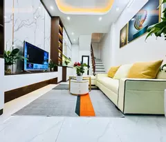 NHÀ ĐẸP KHƯƠNG TRUNG - GẦN Ô TÔ - GẦN HỒ - NỘI THẤT XỊN ĐẸP Y HÌNH Ở NGAY