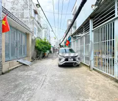 - Mặt Tiền hẻm kinh doanh, Ngay chợ Phước Long, thu nhập 144tr/Năm 3 tầng, Hẻm xe hơi, 3,6x14,