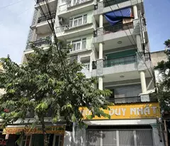 - Căn Hộ Dịch Vụ - Mặt tiền Lý Phục Man, thu nhập 600triệu/Năm, 6 tầng, 4,5x16 nở hậu, Bình Thuận