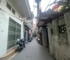 Bán gấp nhà giá mềm, DT: 47m2 – 2 tầng, MT5,2m, Ngõ 109, Quan Nhân, Thanh Xuân, chỉ 6.5  tỷ.