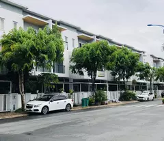 Căn góc Mega Village ngay trục đường chính, nhà hoàn thiện, sổ hồng, ngang 9.5m siêu đẹp