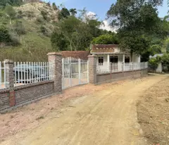 Bán Đất bám suối 8.500m² Tại Mộc Châu – Khuôn Viên Nhà Vườn, Gần Thác Chiềng Khoa, giá chỉ 2.x tỷ