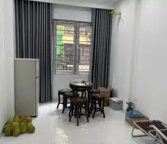 Cần bán nhà cạnh phố Nguyễn Huy Tự, 46m2, 6 tỷ