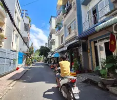 Mặt tiền hẻm nhựa 7m, Ngay Vincom Trần Trọng Cung,  60,3m2, 2 tầng, 5,3x12, 585 Huỳnh Tấn Phát,