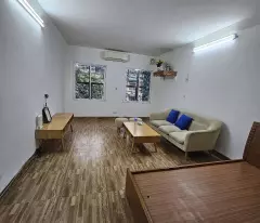 Bán căn tập thể tầng 3 phố Nguyễn Công Trứ, 60m2, 2pn, Nhỉnh 3 tỷ.