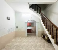 Bán nhà Tam Trinh giá 3.3 tỷ, diện tích 30m2, 3 tầng, mặt tiền 7.5m
