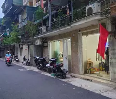 Bán nhà Hoàng Đạo Thành giá 4.5 tỷ, diện tích 65m2, tầng1, mặt tiền 7m