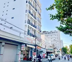 - Siêu Phẩm Căn hộ dịch vụ, Mặt tiền Đường Lâm Văn Bền, Thu Nhập 5 tỷ 4/Năm, 277m2, 8 Tầng,