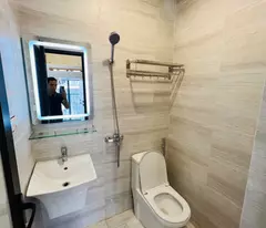 BÁN GẤP CCMN CỔ NHUẾ, 40m2x5 tầng, 9 phòng khép kín, 2 thoáng,doanh thu 40 triệu/tháng, 7.4 tỷ