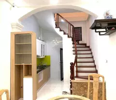 Nhà phố Cầu Giấy 32m2 5 tầng ngõ thông.gần đường oto giá nhỉnh 7 tỷ