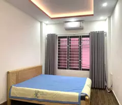 Nhà phố Cầu Giấy 32m2 5 tầng ngõ thông.gần đường oto giá nhỉnh 7 tỷ